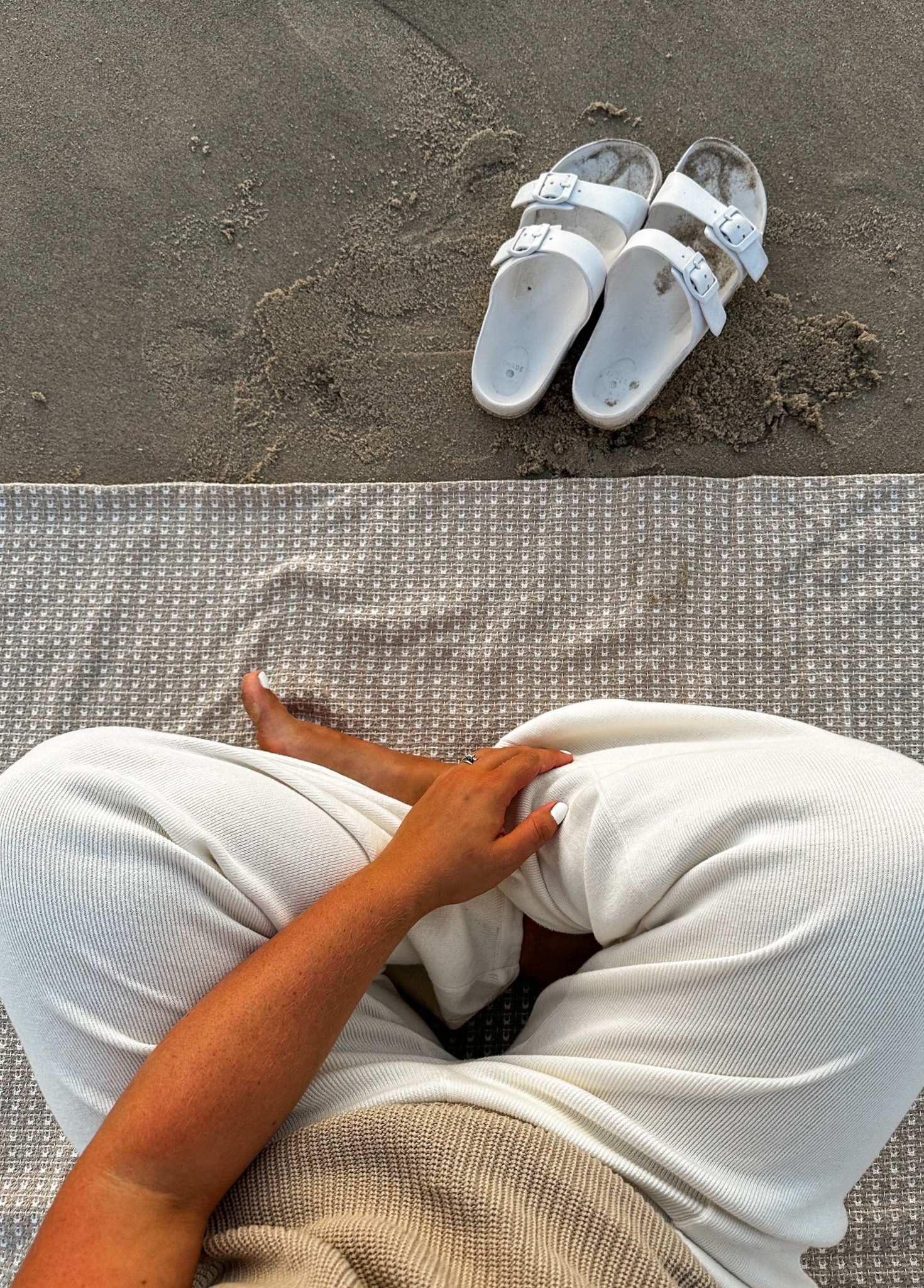 Outfit of the morning to watch the sunrise. 🌅 

solo morning | beach morning | sunrise | ootd | ootm | morning coffee run outfit | casual | cozy outfit | summer outfits | autumn outfits | mom outfit | motherhood

#LTKFindsUnder50 #LTKSaleAlert #LTKStyleTip