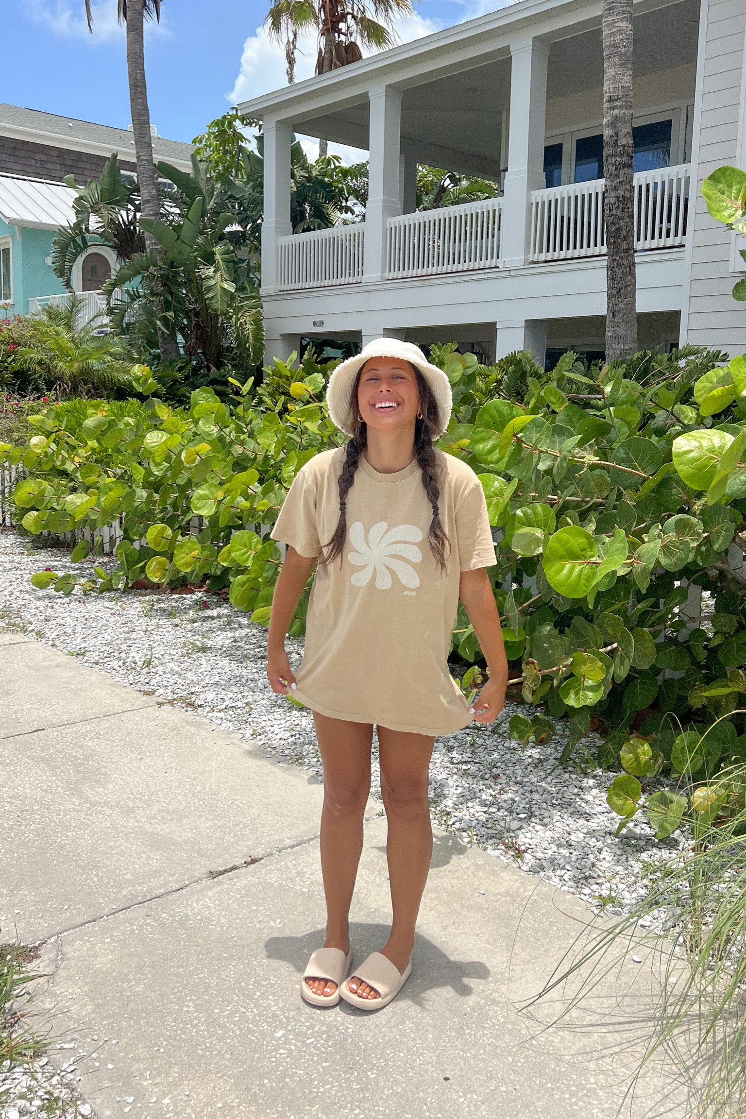 comfy beach fit 🫶🏻🌾🌞

#LTKSeasonal