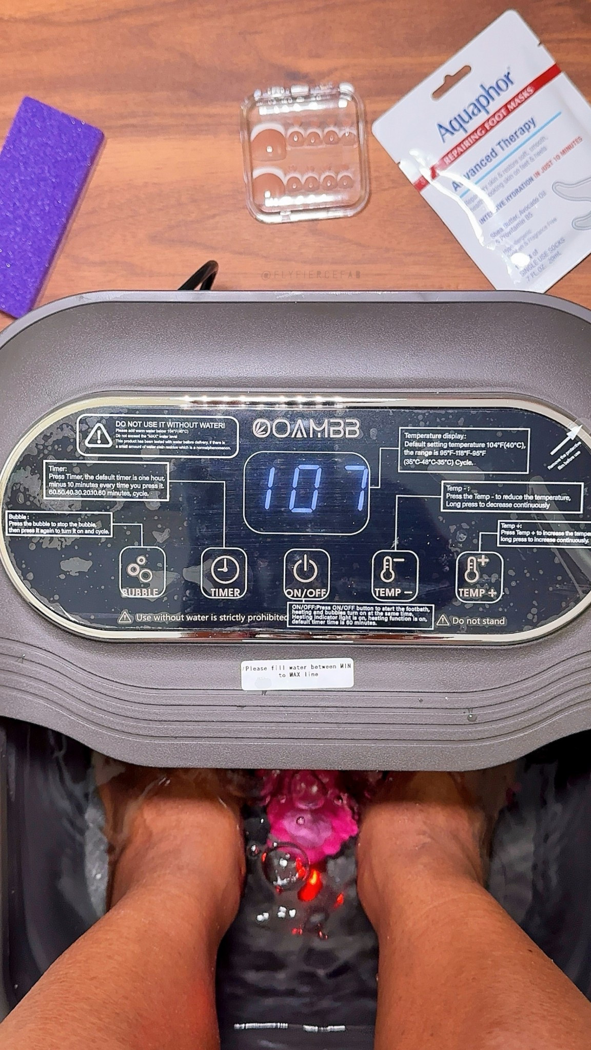 We got pedicures at home sis! 😂💅🏾✨

This collapsible foot tub is one of my recent favorite Amazon purchases. It has massage rollers inside, it heats up, and makes bubbles.

I like to use it with lavender Epsom salt to soak my feet when I do an at home pedicure.

I also recently got these pumice stones on Amazon to help get rid of the dead skin on my heels, and  when I tell you, my feet are baby soft!

￼

#LTKBeauty