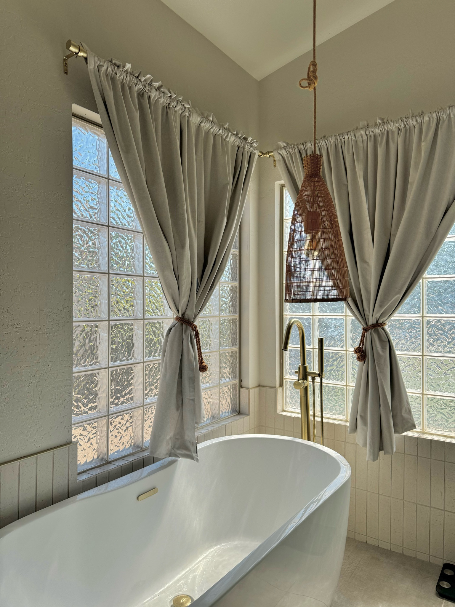 My gorgeous and stylish blackout curtains from Amazon! 😍 

#LTKhome #LTKfindsunder100 #LTKfindsunder50