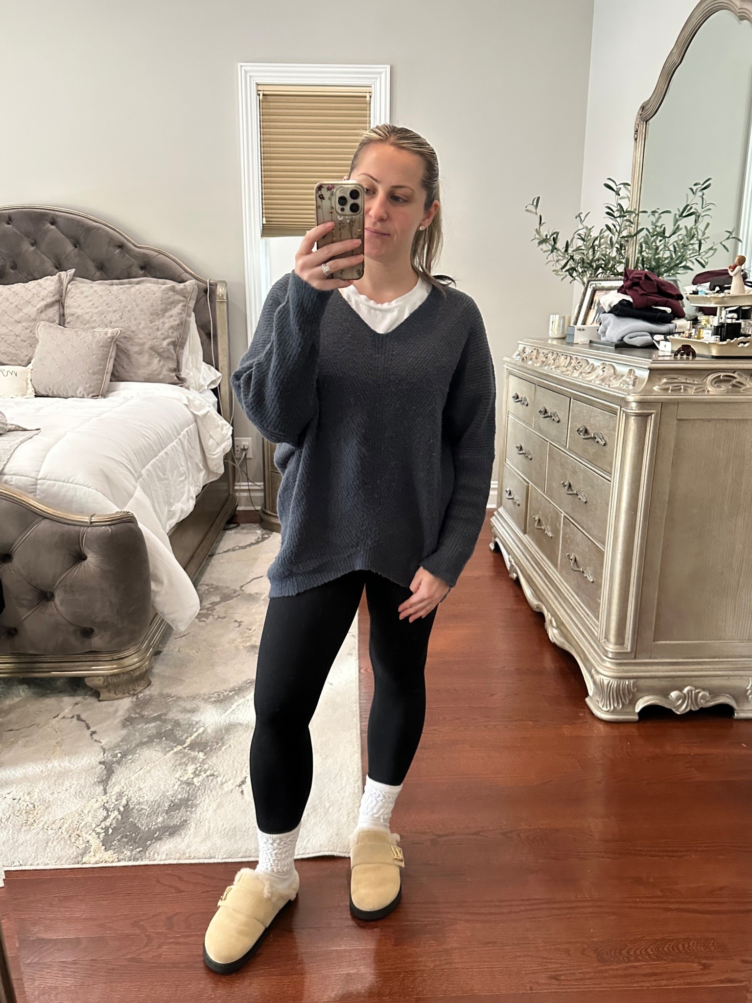 #ootd oversized sweater & leggings

#LTKootd #LTKmomlife #LTKSaleAlert