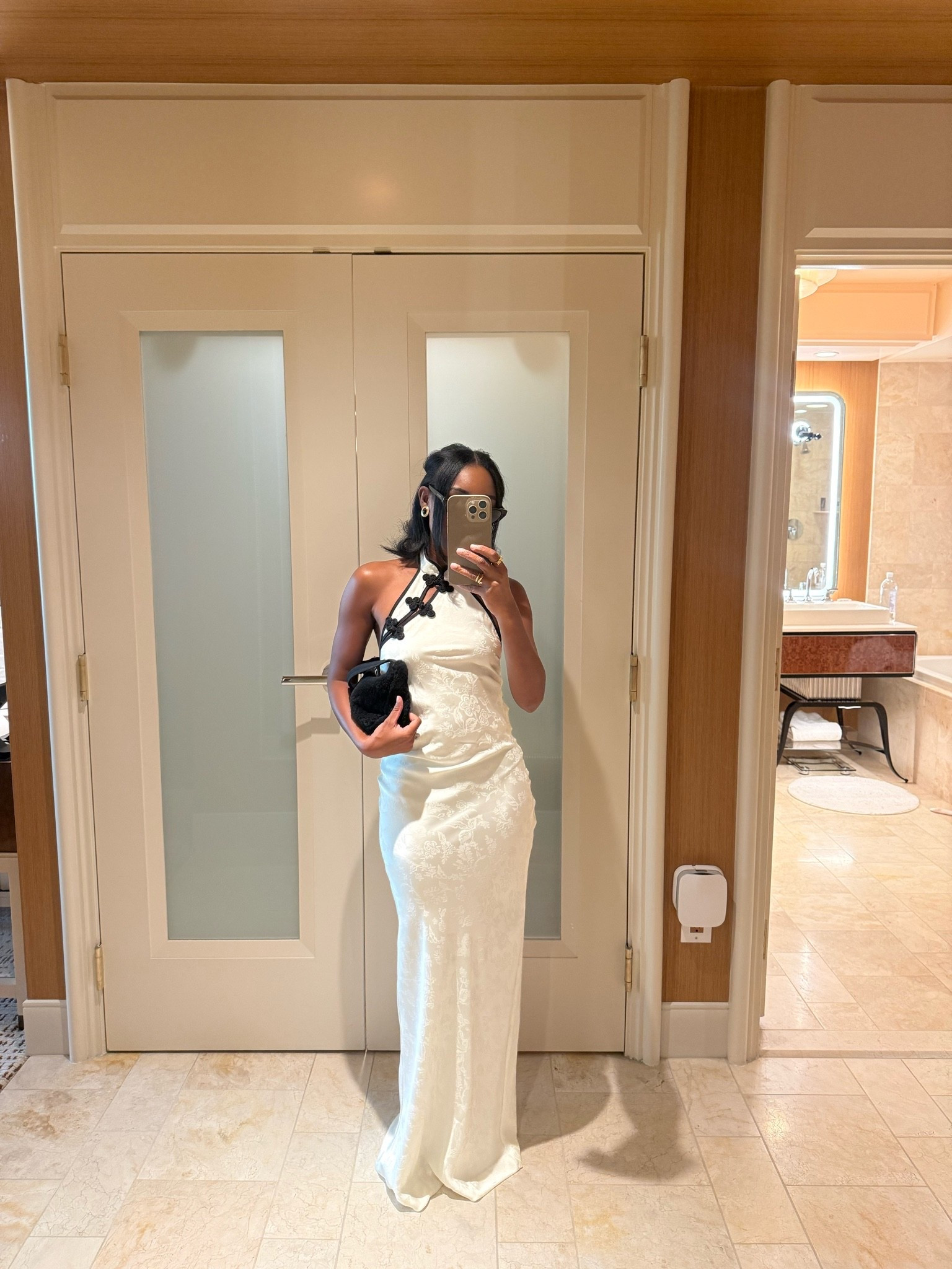 White maxi dress wearing xs

#LTKootd #LTKWedding #LTKPetite