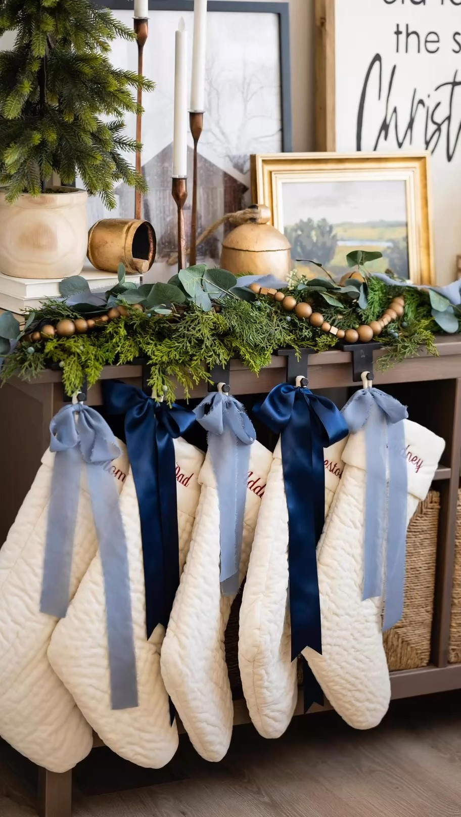 We’ve gathered up our favorite stockings this year!



#LTKHome #LTKHoliday #LTKSeasonal