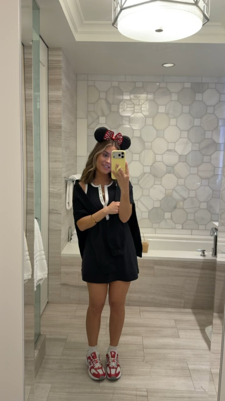 What I wore to Magic Kingdom ! ✨ 

Disney parks || Disney trip || Disney mom || park outfits || travel looks || 

#LTKootd #LTKSeasonal #LTKTravel

#LTKmomlife #LTKootd #LTKTravel