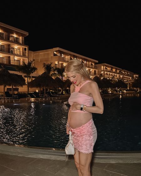 Bumb friendly resort beach night outfit 💖 material is stretchy! I sized up to a Medium but could have done a Small. 27weekspregant 

#LTKbump #LTKstyletip #LTKtravel