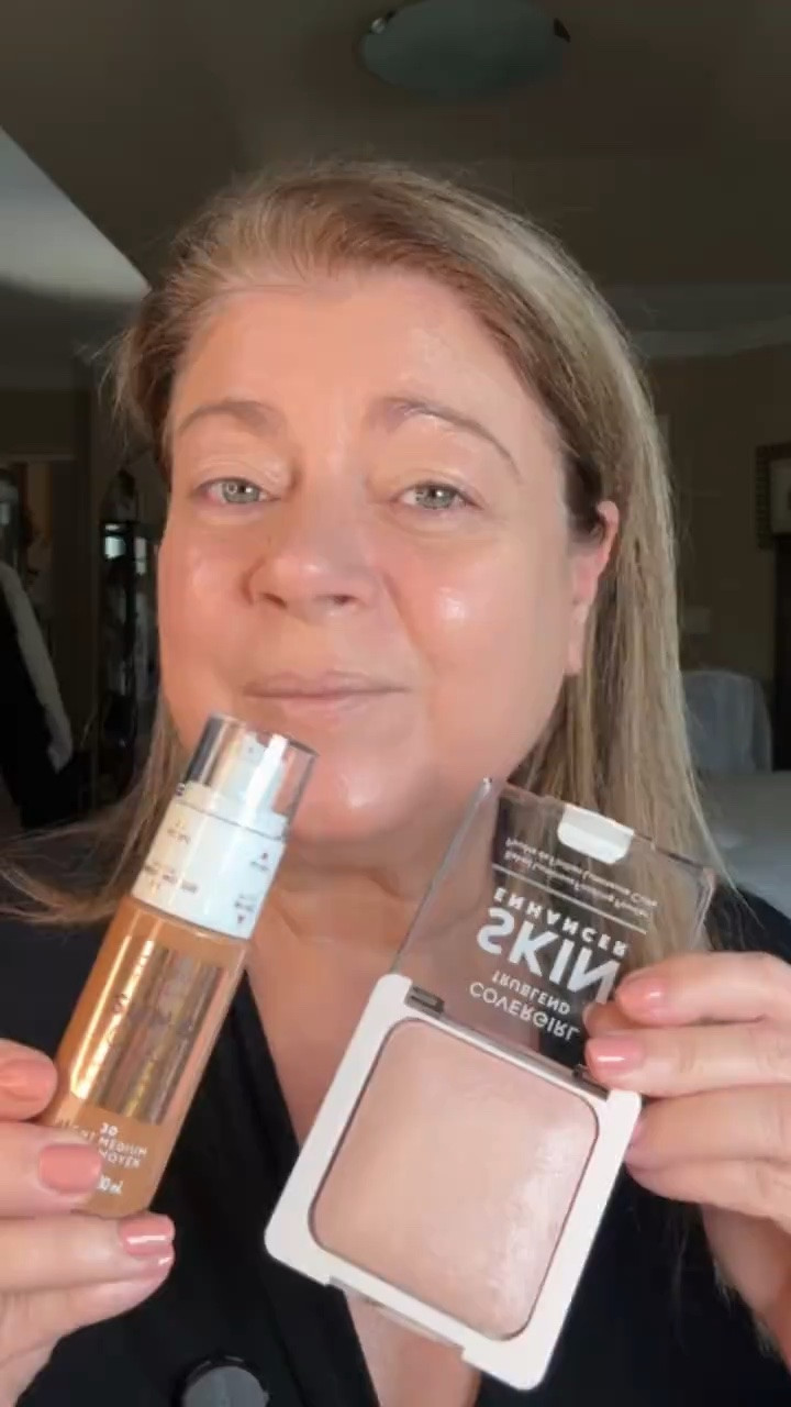 NEW Covergirl Sun & Sculpt duo on tiktok!
The easiest way to get that gorgeous summer glow ☀️
@COVERGIRL #covergirl #summermakeup #glowymakeup #tiktokshopcreatorpicks
#dealsforyoudays