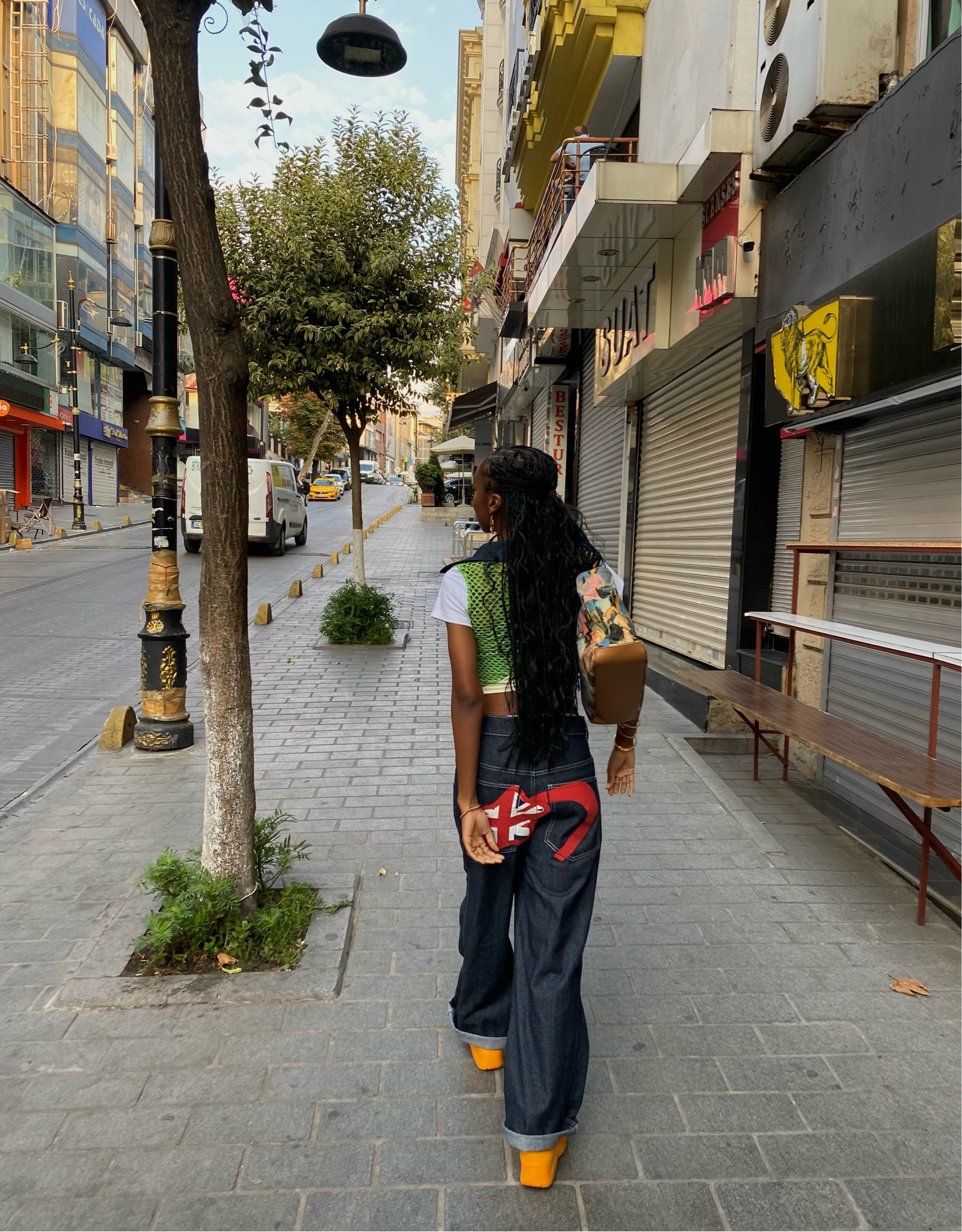 what i wore in istanbul! 🇹🇷

most of the parts of this outfit is either vintage, not listed on LTK, or just really expensive. so I tried my best to find dupes or at least something similar to the things i wearing. 



#LTKGiftGuide #LTKSale #LTKSeasonal