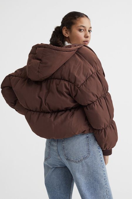 Here’s another brown puffer option that is way less then the Alo. Many sizes in stock!

#LTKGiftGuide