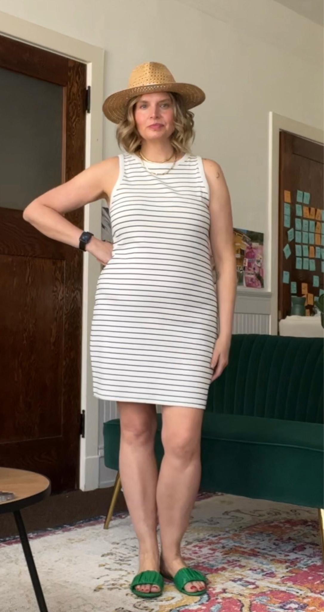 Outfit formula: striped dress, colorful shoes & hat



#LTKcurves #LTKSeasonal #LTKworkwear