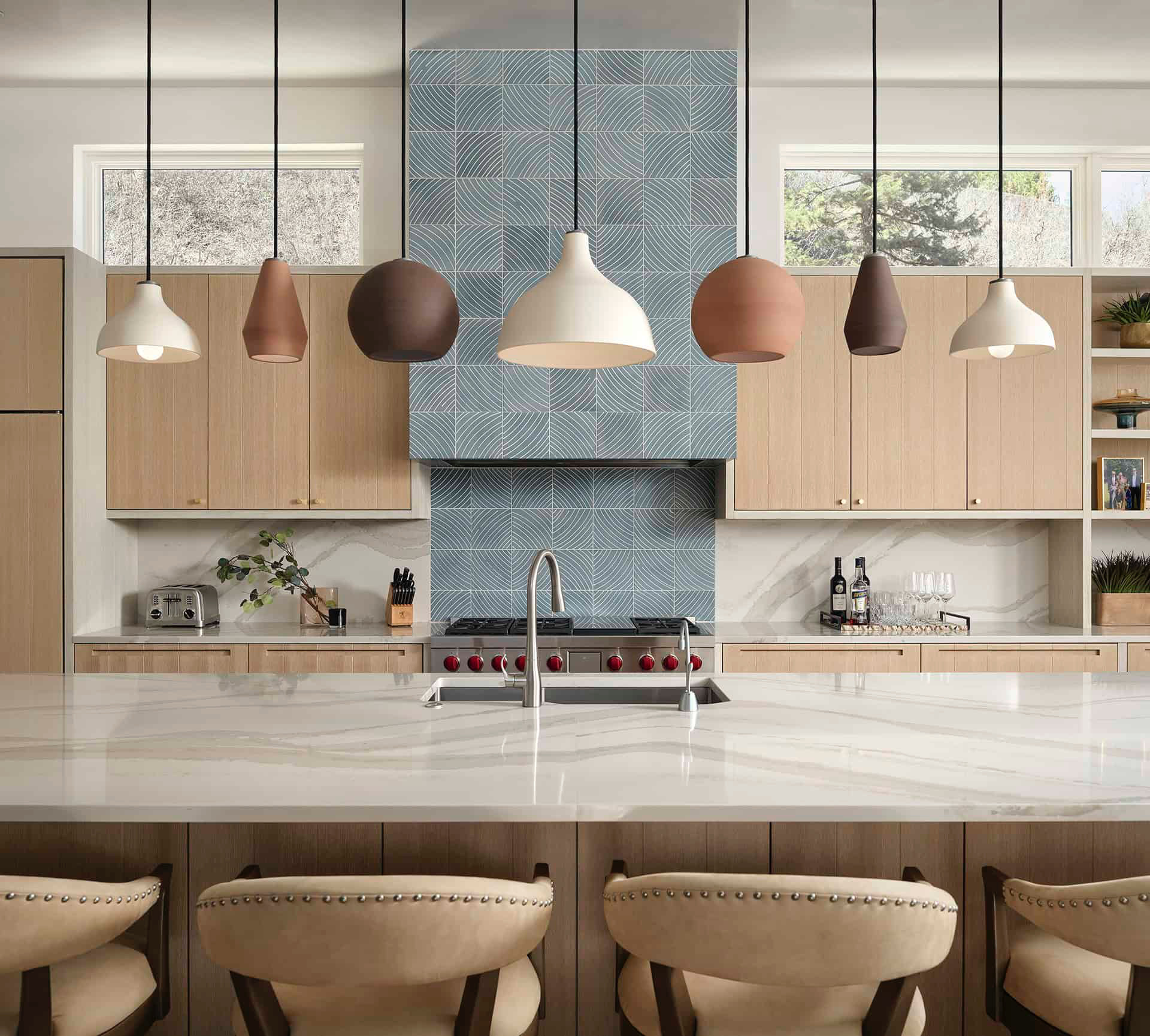 When you pick the perfect countertop for your kitchen or bathroom, it has a beautiful way of pulling together a design! But then comes finding the perfect decor and accessories to complement that countertop. Check out some of our favorite kitchen and bath decor favorites. 

 #LTKHome