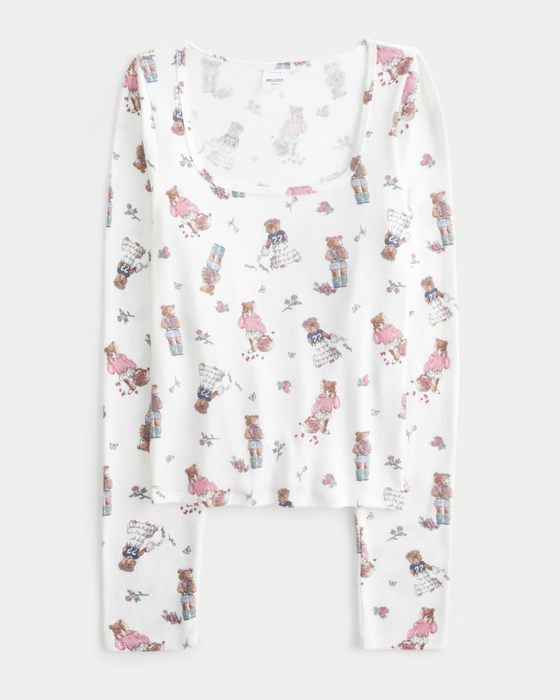 Women's Cozy Bear Pattern Pajama Top from Hollister | Hollister (US)