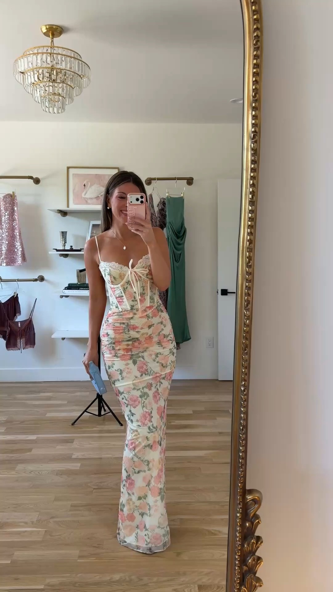 floral maxi with a corset-style bodice, lace trim, and tie-front detail summer wedding guest dress for every girl 💍💐

I’m 5’4” & wearing my usual smalls/2


summer wedding guest dresses, wedding guest dresses, cocktail dresses, semi-formal dresses, black tie wedding guest dresses, destination wedding guest dresses, garden party dresses, wedding guest outfit ideas