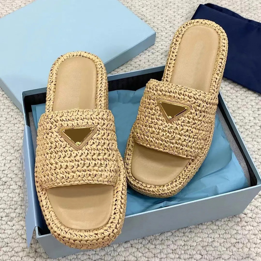 2023 New style triangle Straw weave Slipper sandal platform Raffias Slippers Designer womans mens... | DHGate