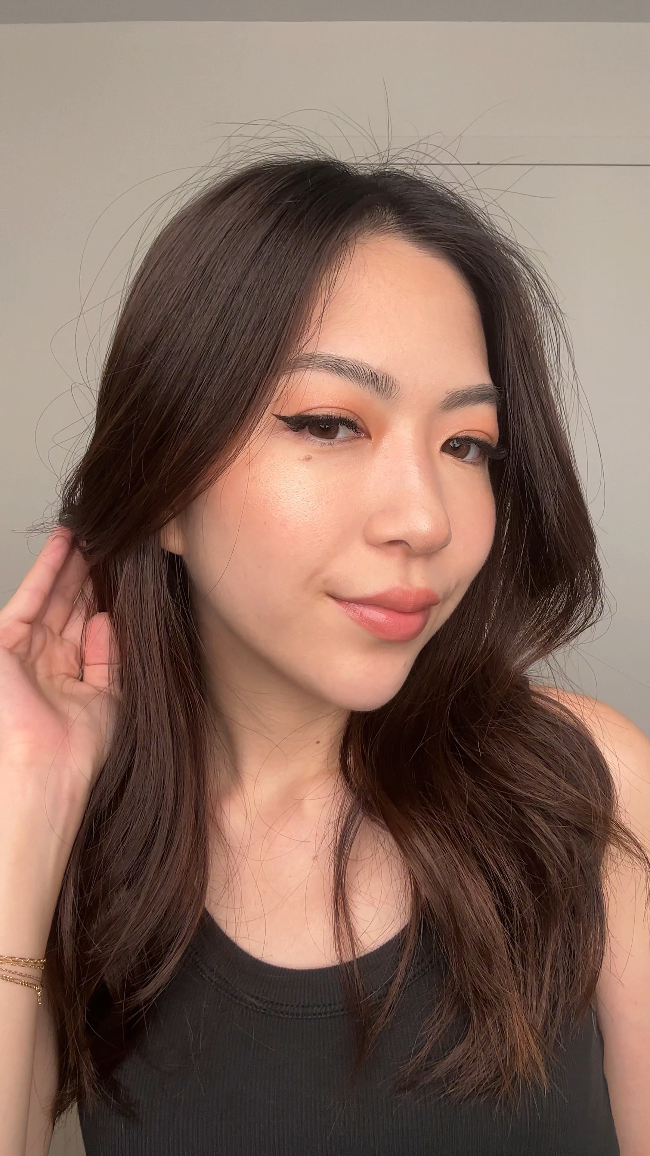 glitter eyeshadows >>> Used moondust by urban decay

#LTKBeauty #LTKFindsUnder100