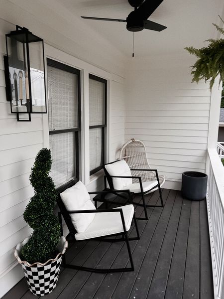 Front porch furniture / patio furniture / outdoor furniture 