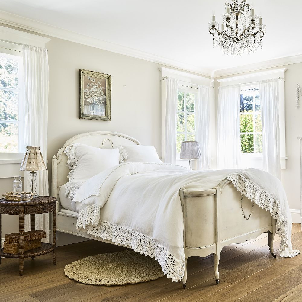 Daisy Linen Crochet Trim Duvet Cover & Shams | GreenRow