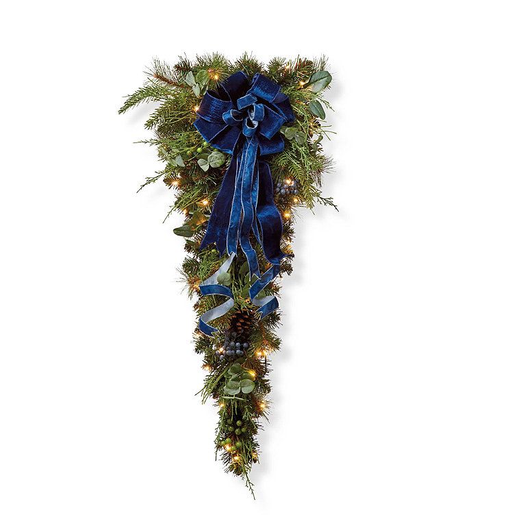 Bleu Heirloom Wreath | Frontgate | Frontgate
