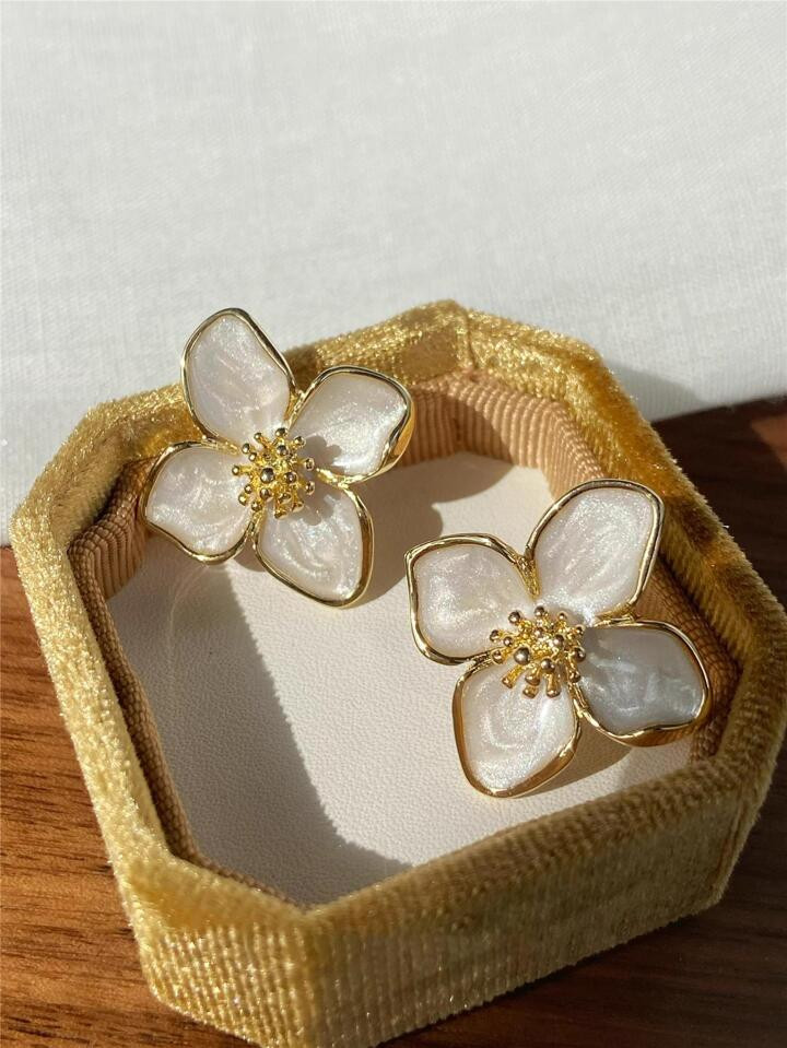 1pair Trendy Needle Luoshen Flower Drop Glaze White Flower Earrings For Women Daily Wear Accessor... | SHEIN