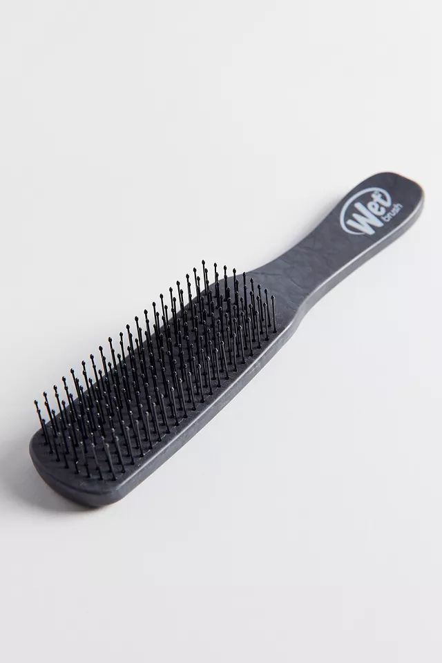 Wet Brush Men’s Detangler Brush | Urban Outfitters (US and RoW)