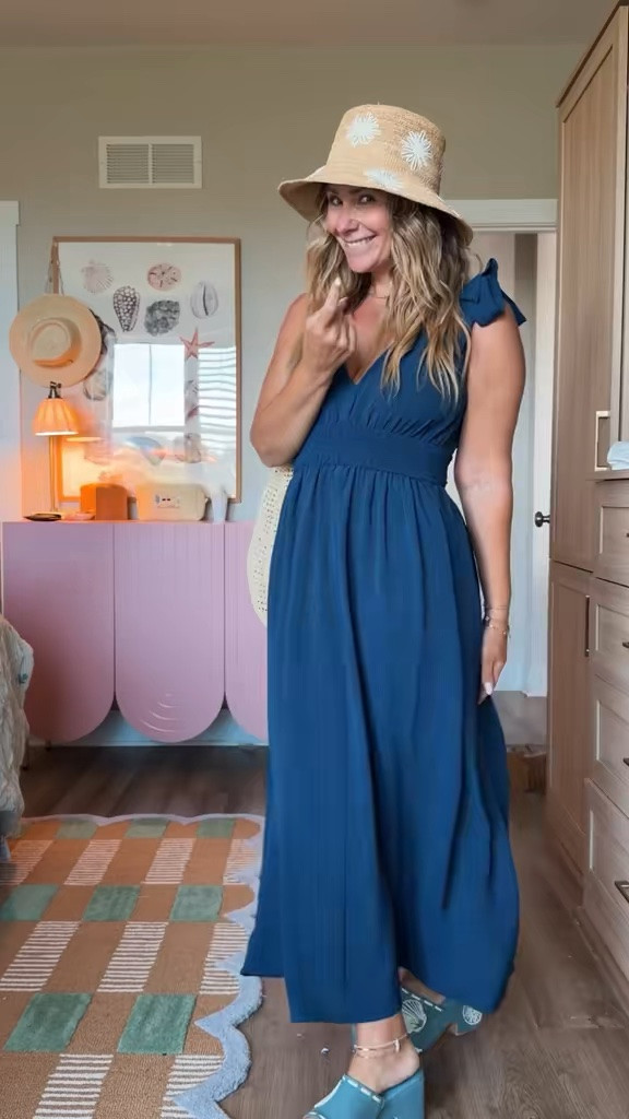 Hi, I’m Claire.

I’m a wife, mom, autoimmune warrior, and a small-town beach girl who’s convinced life is better with salty air, a good outfit, and people who make you feel less alone.

What started as sharing outfits online has grown into something so much bigger.

This little corner of the internet has become the Lobsisters community—a place where women cheer each other on through changing bodies, changing seasons, health journeys, motherhood, confidence, and everything in between.

Around here you’ll find:
🦞 Beach town life and everyday moments
✨ Real-life style that actually works
🤍 Honest beauty favorites
📖 Letters from my heart over on Letter to My Lobsisters
☀️ The reminder that getting dressed, taking care of yourself, and finding joy can coexist—even on the hard days.

If you’re new here, I’m so glad you found us.

And if you’ve been a Lobsister for years… thank you for making this community what it is. You are the best part of it. ❤️

Drop a 🦞 below if you’re part of the Lobsister crew, or say hi if you’re new—I can’t wait to meet you.