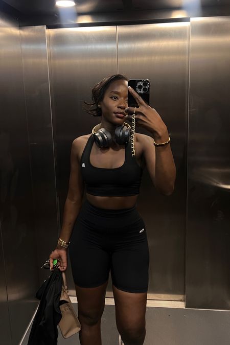 Casetify Case use 15COCOFLO
Gymshark COCOFLOFLO 
4th ARQ gymsets, gymshark gym sets, Stax gym, cycling shorts, gym crop top, black gym fit, casetify cases, beats headphones, Amazon headphones 

#LTKFind #LTKunder100 #LTKstyletip
