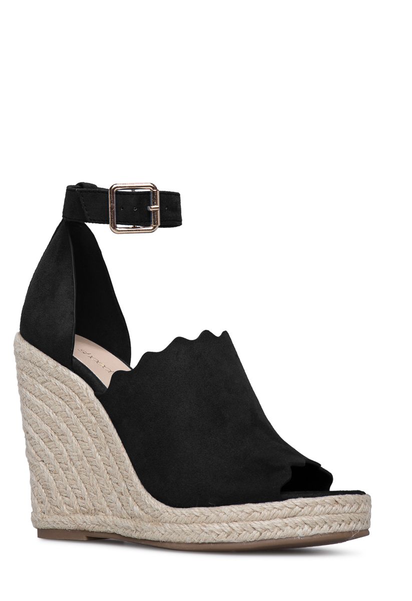 Shoedazzle Wedge Aviana Scalloped Detailed Wedge Womens Black Size 5.5 | ShoeDazzle