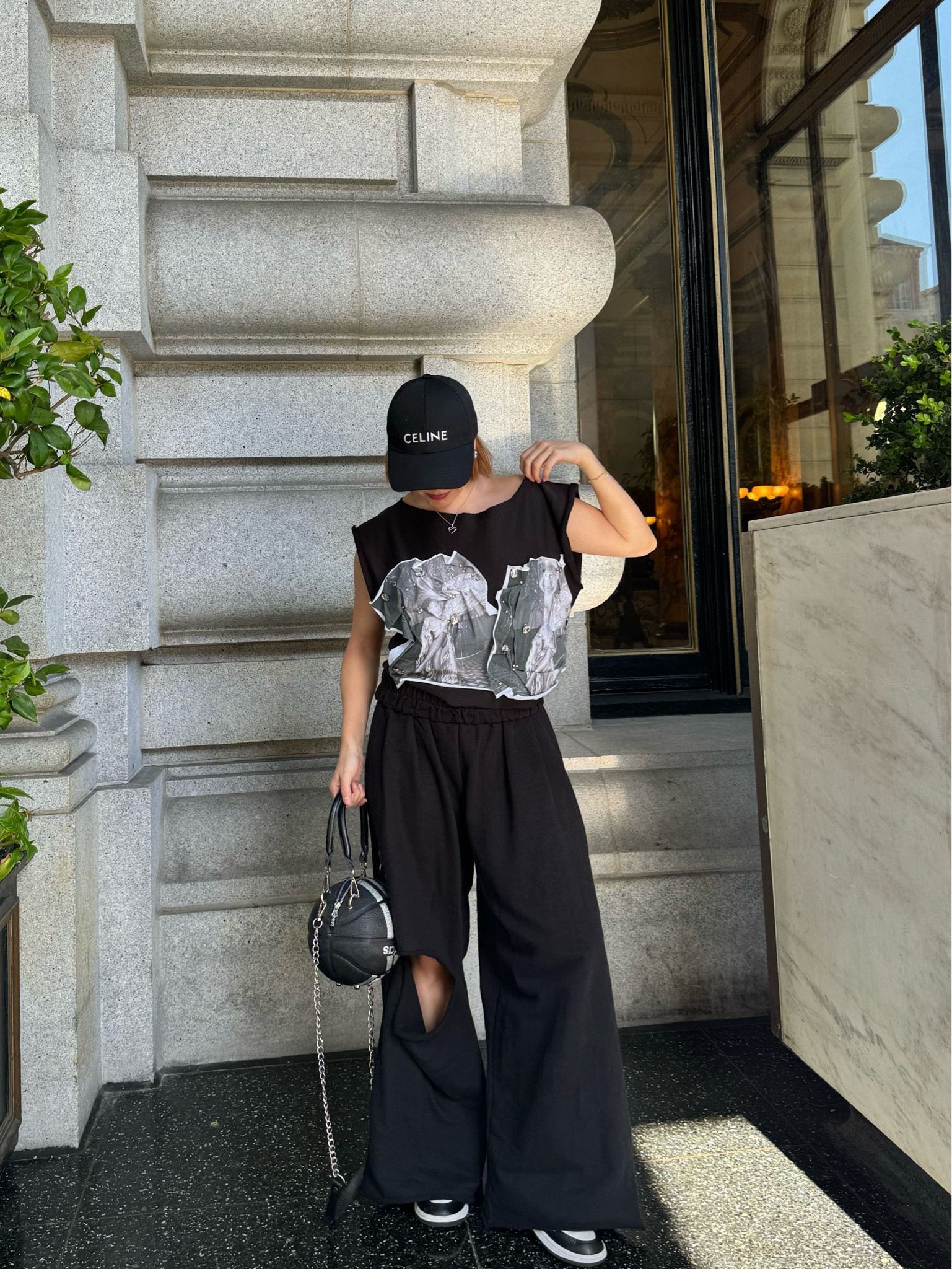 Set is from small business Khaz Designs - use “KAYLA15” for 15% off.

#coolpurse #sweatsoutfit #sweatset #baseballhat #airjordan #casualoutfit

#LTKStyleTip #LTKItBag