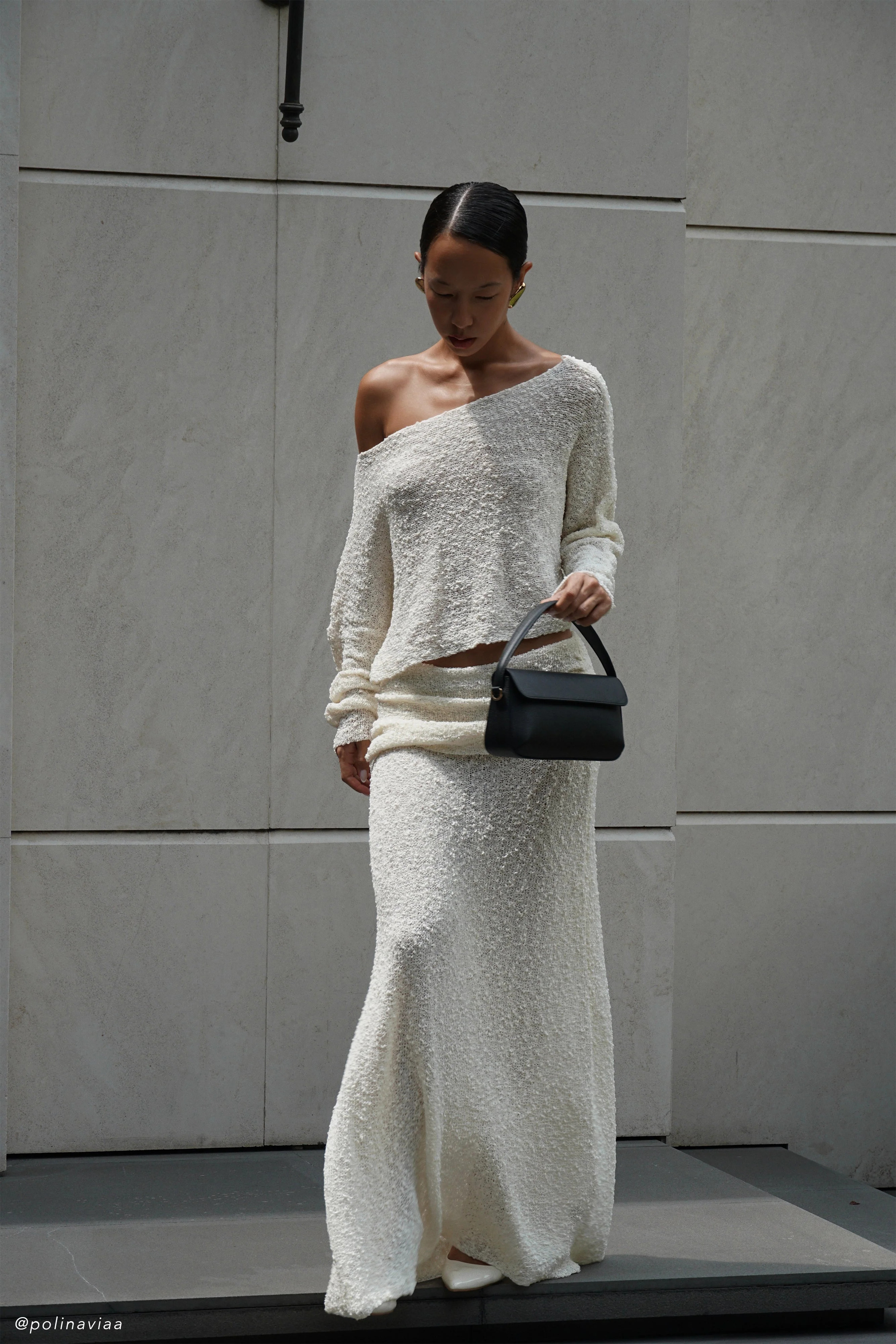 Petra Long Sleeve Knit Crop Top - Ivory | MESHKI US