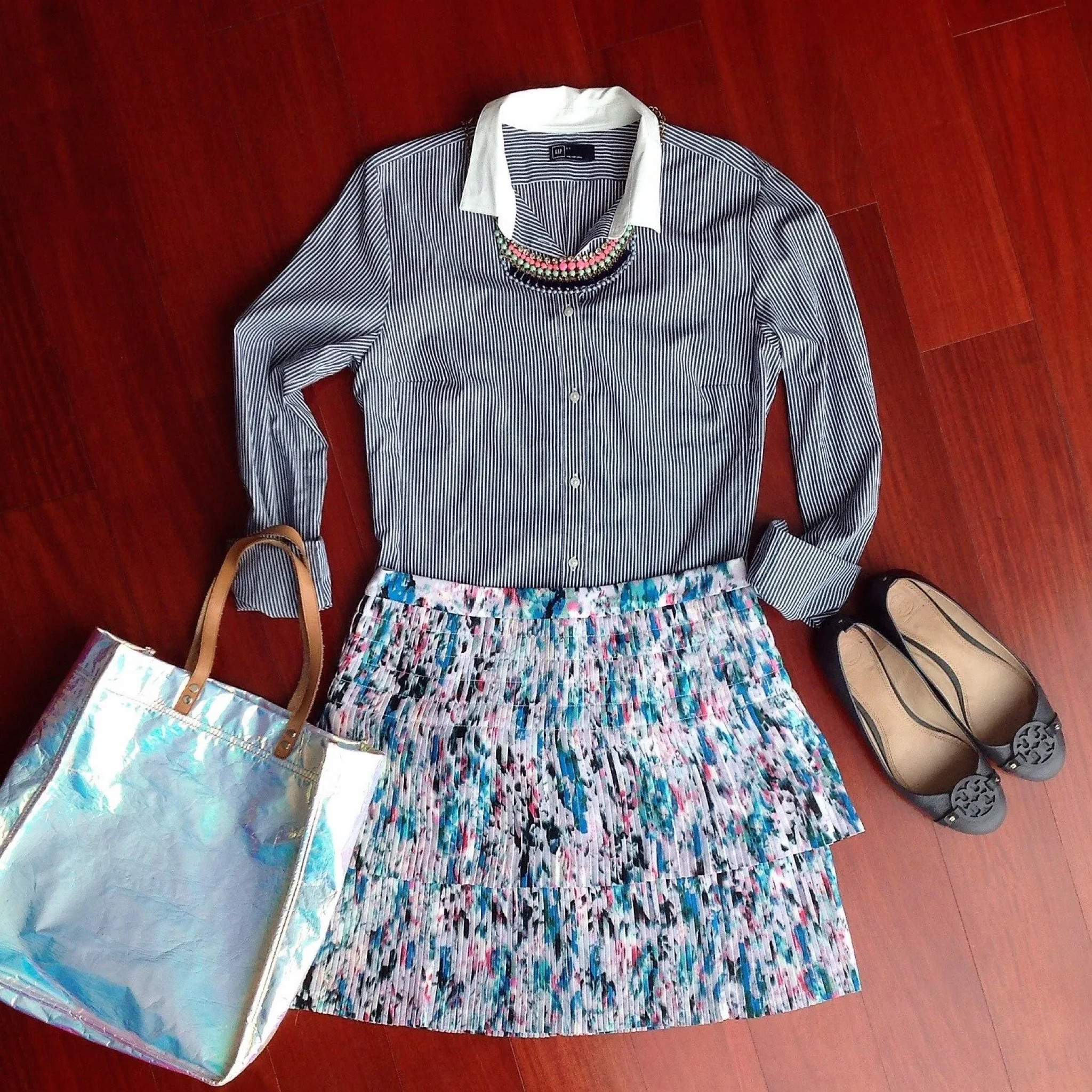 My closet sale is ON and this shirt and these Tory Burch flats are included! 💙🛍️

#LTKstyletip #LTKfindsunder50 #LTKsalealert