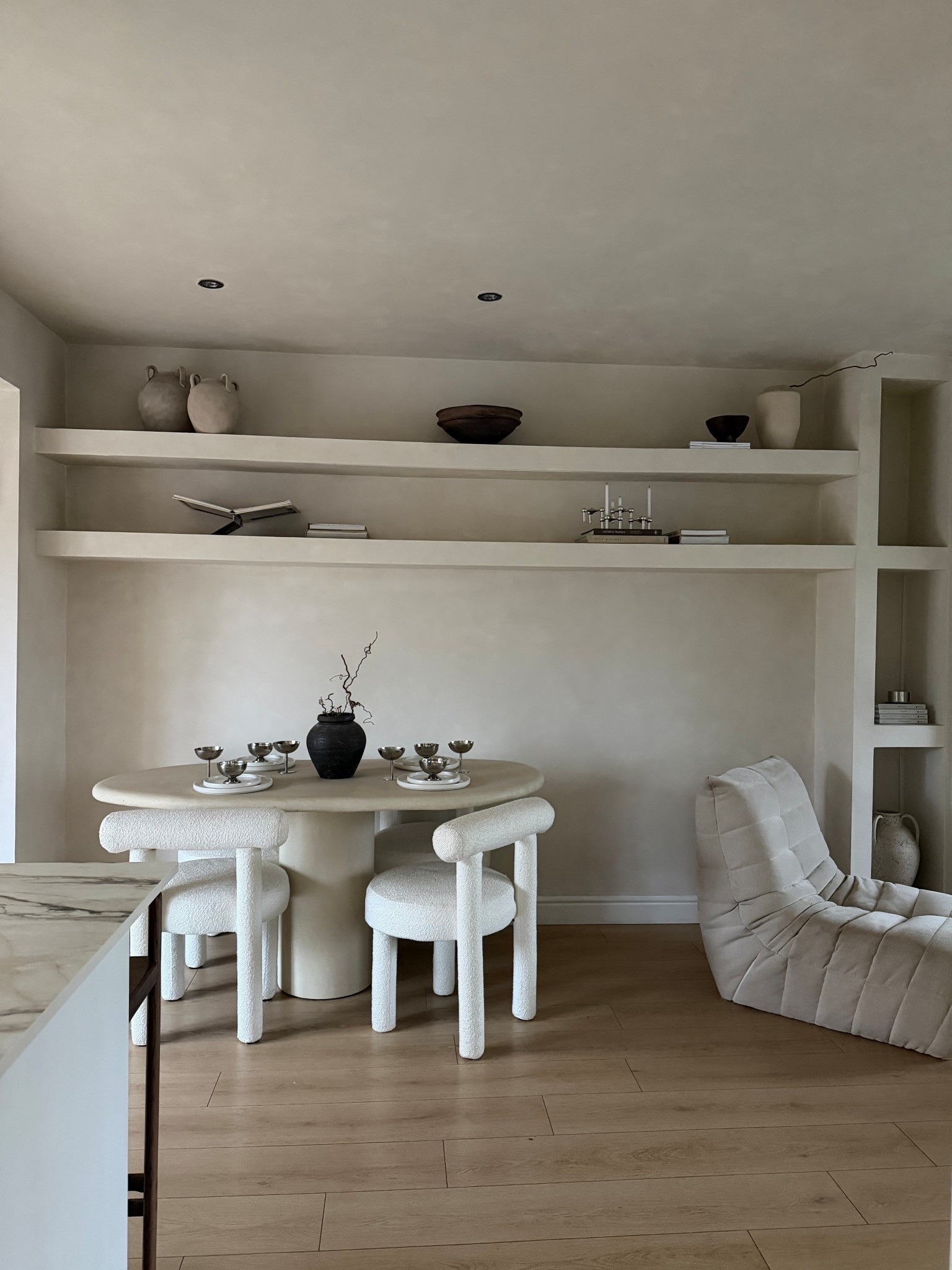 Cream 🍨 and chrome 🩶

#LTKhome #LTKstyletip #LTKuk