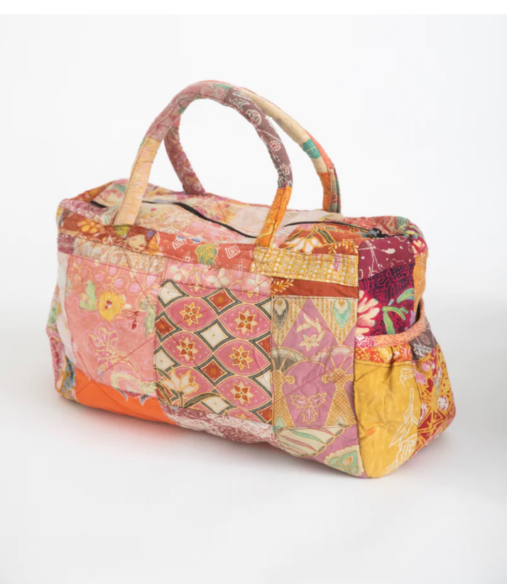 Java Weekend Bag✨ Made with love in Indonesia💖 100% Cotton and hand printed using ancient Balinese printing techniques. Each bag is as unique as you are🤗 Which patterns will the universe decide for you?✨

#LTKtravel #LTKFind #LTKU
