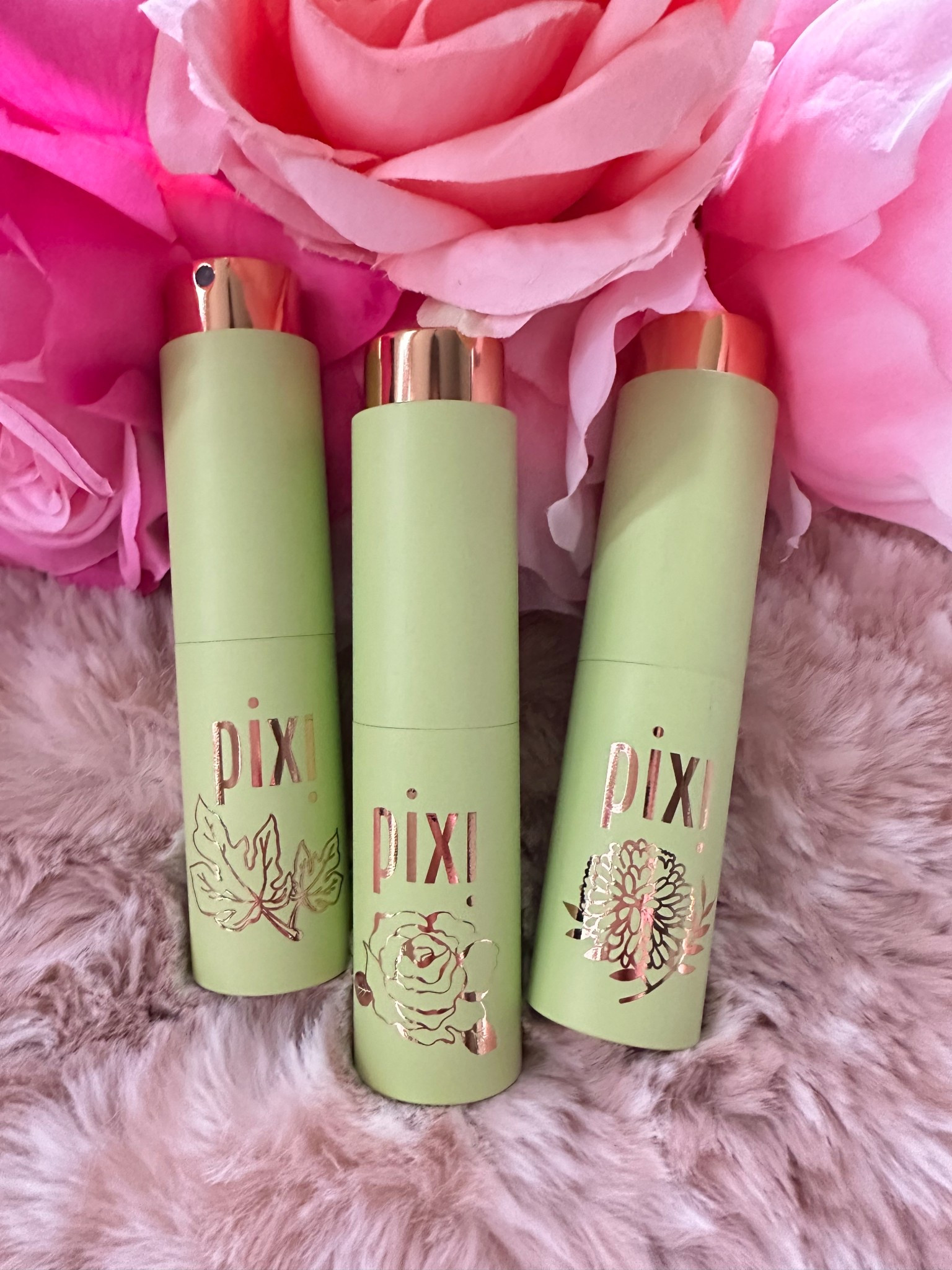 Wanted to share one of my favorite new beauty items! @pixibeauty just released their perfume line and it smells so good. Only $18 or $36 for the set! The rose is my favorite 🤩 Twists open and easy for on the go too! #pixibeauty #pixiperfume #pixirose #pixiglow

#LTKgrwm #LTKFindsUnder50 #LTKBeauty