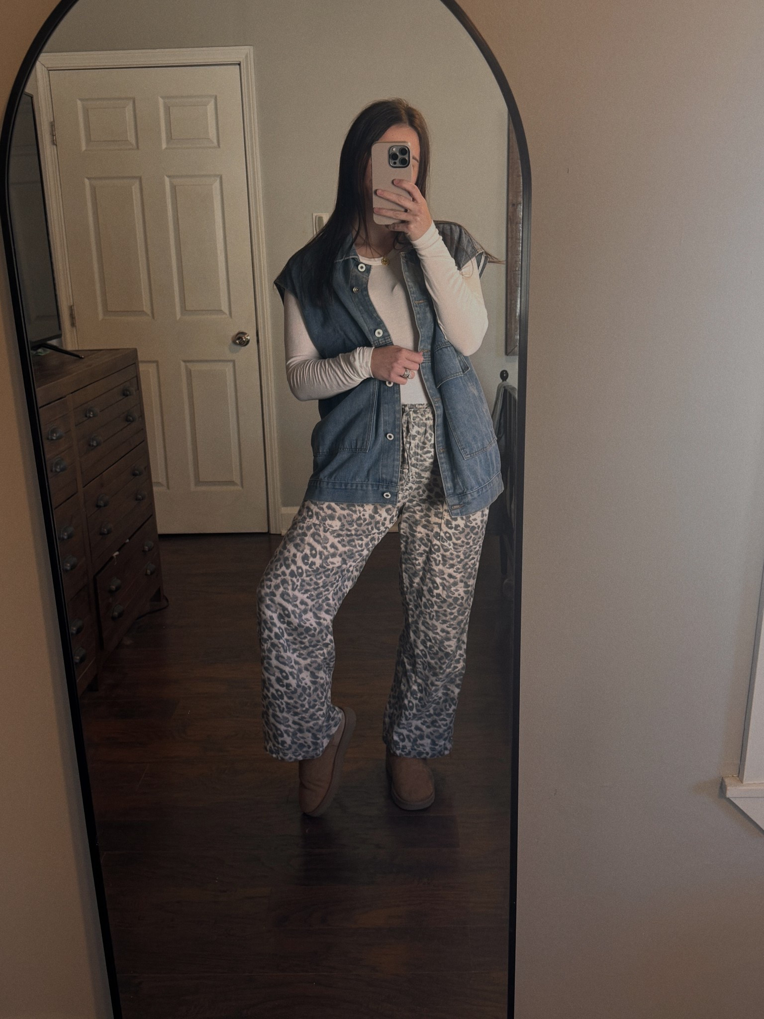 If it’s comfy, I’m wearing it🤷🏻‍♀️

running errands, spring transitional outfit, comfy casual, amazon, aerie

#LTKSeasonal #LTKgrwm #LTKootd