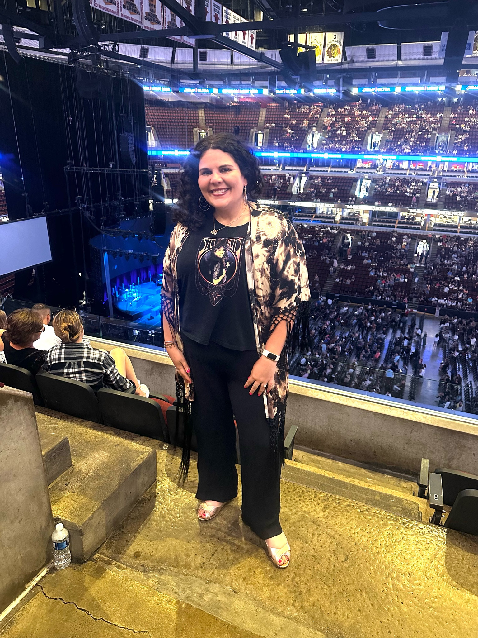 So I’m back, to the Velvet Underground ✌🏼

#stevienicks #concerts #plussize 

#LTKcurves