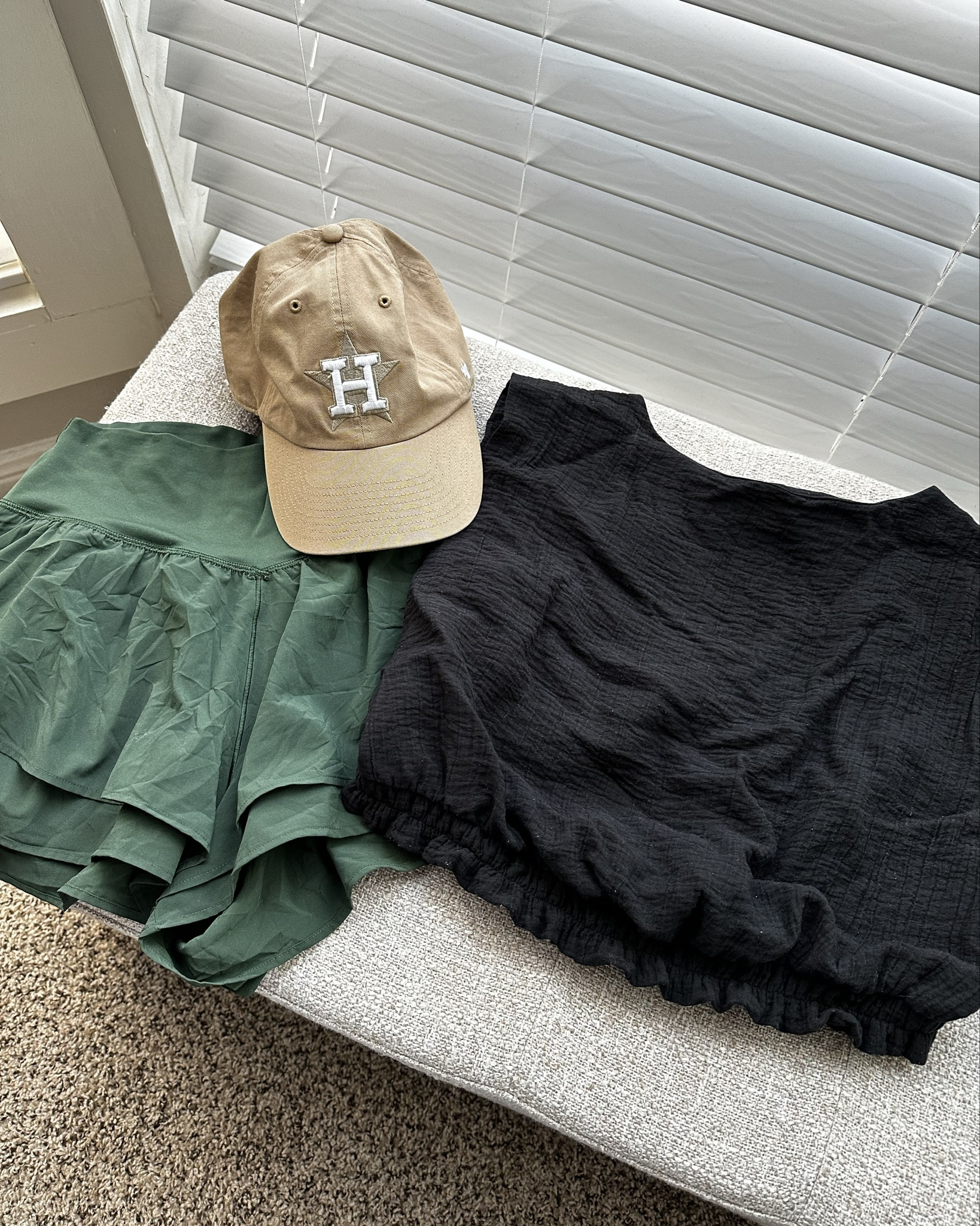 Simple outfit for running errands, going for a walk or grabbing coffee. 

#activewear #athleticgirl #runningoutfit #workoutoutfit #errandsoutfit #lululemon #aerieshorts 

#LTKStyleTip #LTKFitness #LTKActive