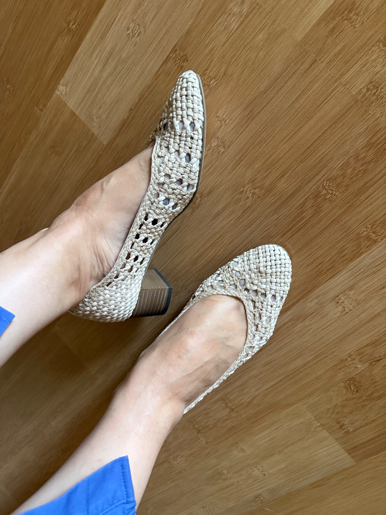 These raffia shoes are gorgeous! TTS and comfy! I do recommend breaking them in by wearing them with socks, just to be safe. Only $30!!! 

Spring shoes. Raffia heels. 