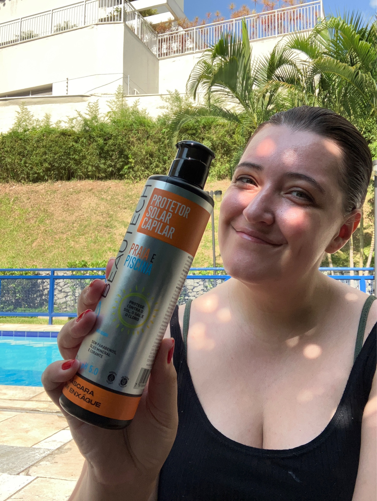 Que delícia essa semana de férias na piscina! A única química que faço no meu cabelo é tintura a cada 45 dias. Pra proteger ele desses dias de sol e piscina eu estou usando o protetor solar capilar da beautech. É uma máscara sem enxágue e para usar basta aplicar nos cabelos úmidos antes da exposição. Besuntei bastante meu cabelo e vou reaplicando conforme vou molhando muito o meu cabelo. 

#LTKtravel #LTKswim #LTKbrasil