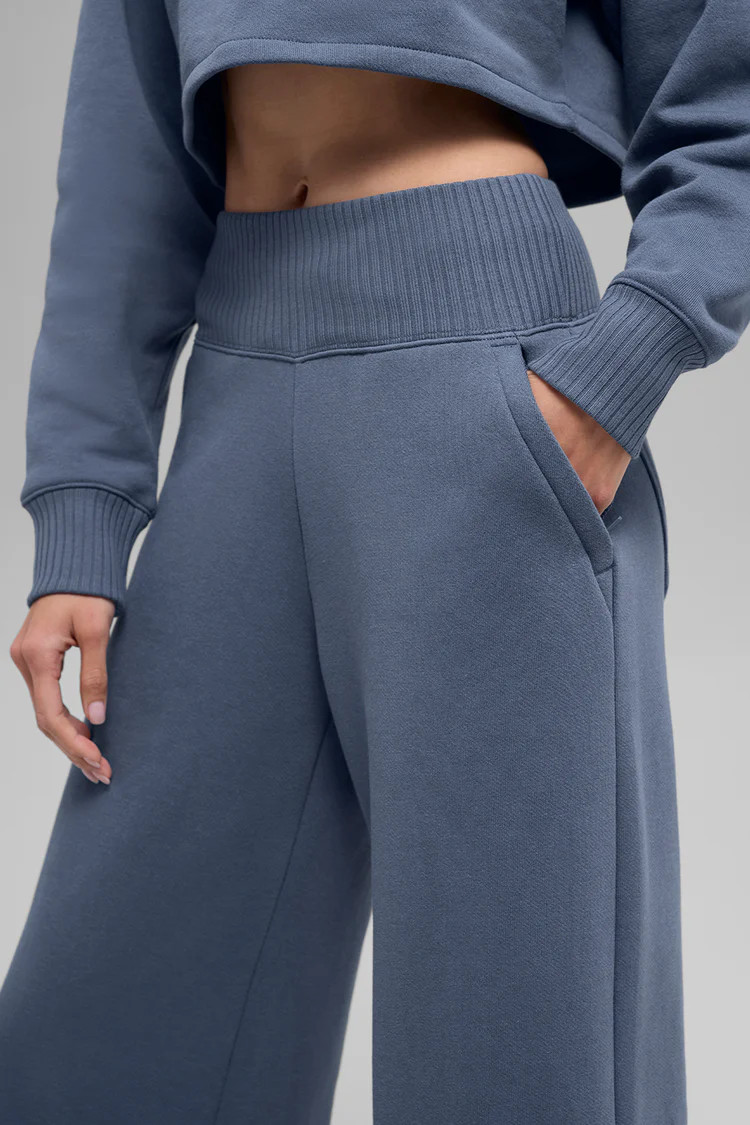 Serenity Wide Leg Sweatpant | Alo Yoga (US)