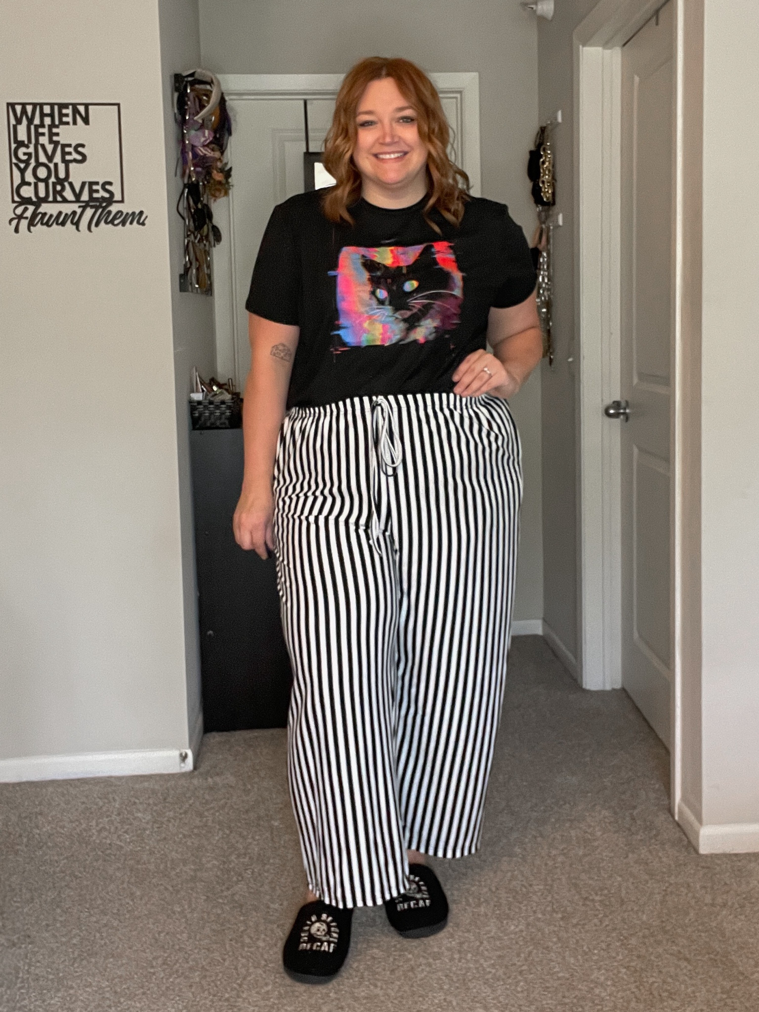 Perfect house outfit 🖤

Tarajaneq3 to save 15% at SHEIN

#LTKFindsUnder50 #LTKMidsize #LTKPlusSize