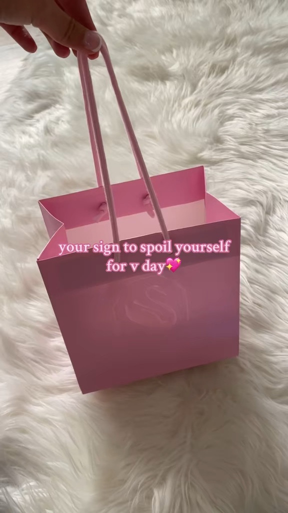 Swarovski earrings✨ for v day💖 



jewelry, earrings, valentines day, gift ideas, gifts for her, dangle earrings, unboxing, v day, gift inspo, accessories, gold jewelry 

#LTKU #LTKGiftGuide #LTKStyleTip