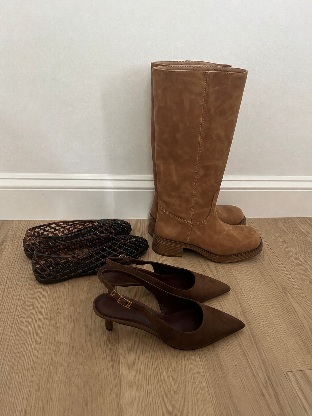Found the cutest new shoes and boots for Fall!

fall style, fall shoes, fall flats, boots, trending styles 

 