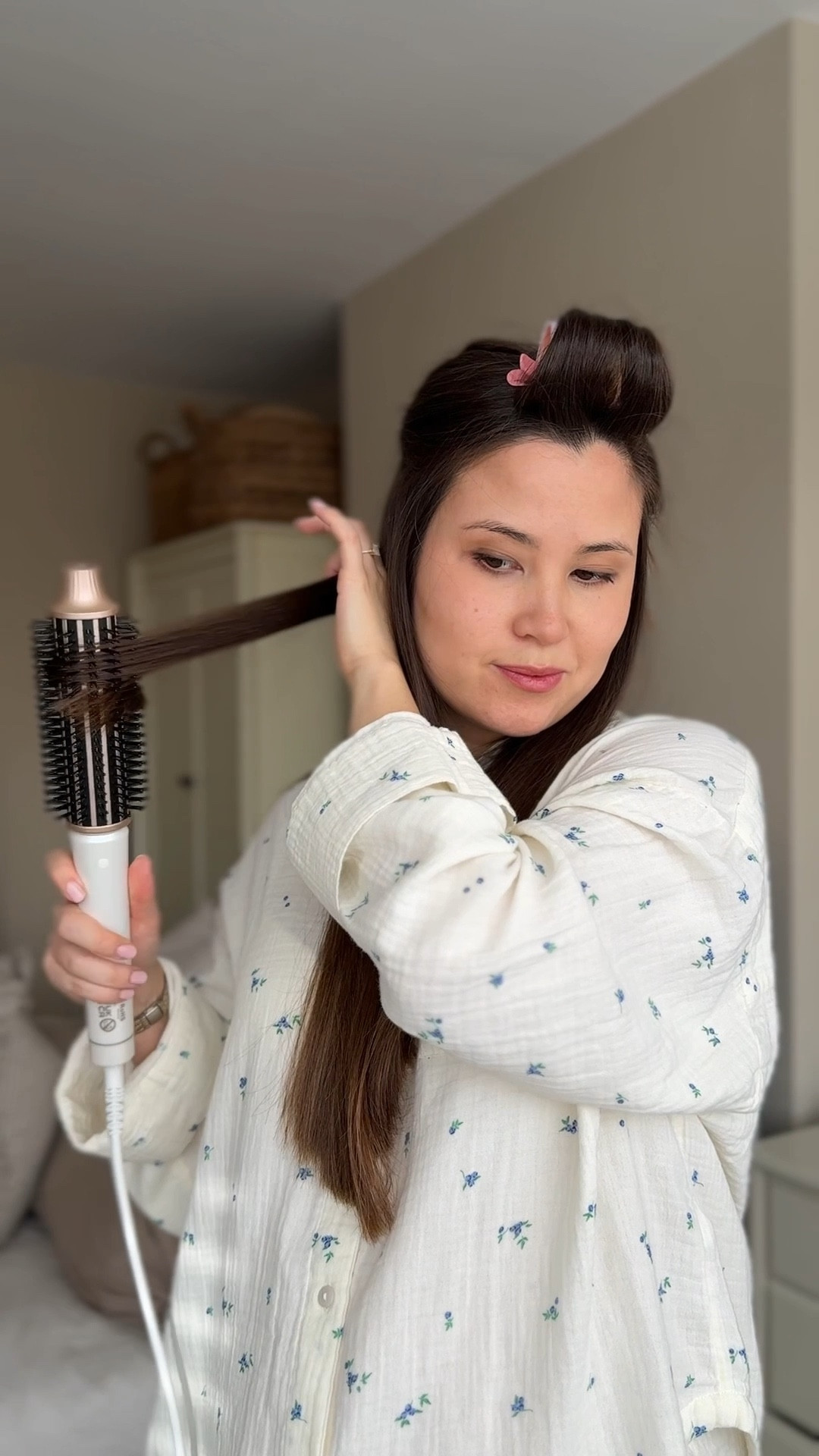salon-finish blow dry using the Beauty Works xxl volume brush 🫧 

#LTKbeauty #LTKuk #LTKmaternity