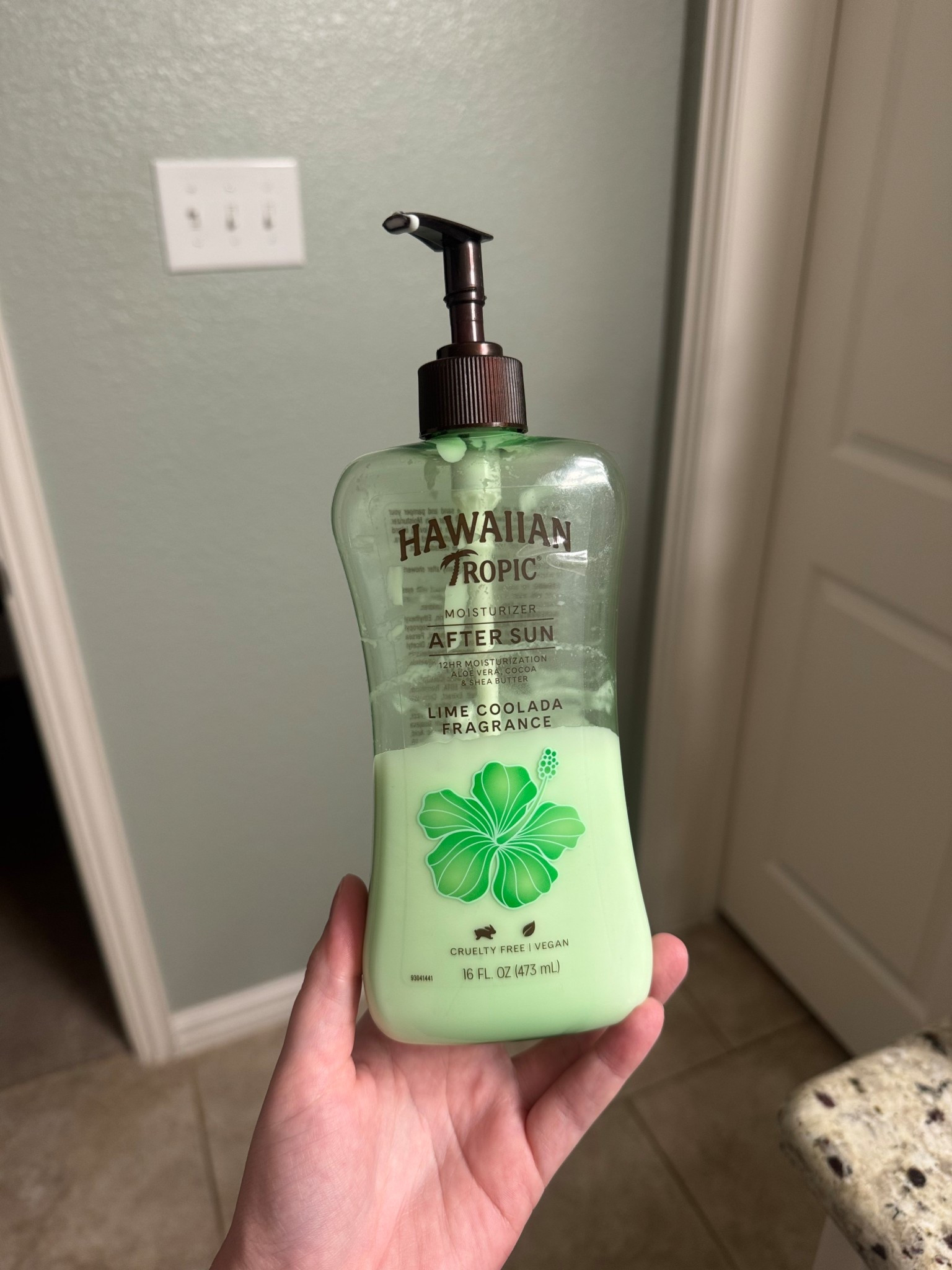 I swear by this stuff!! The BEST for sunburns  