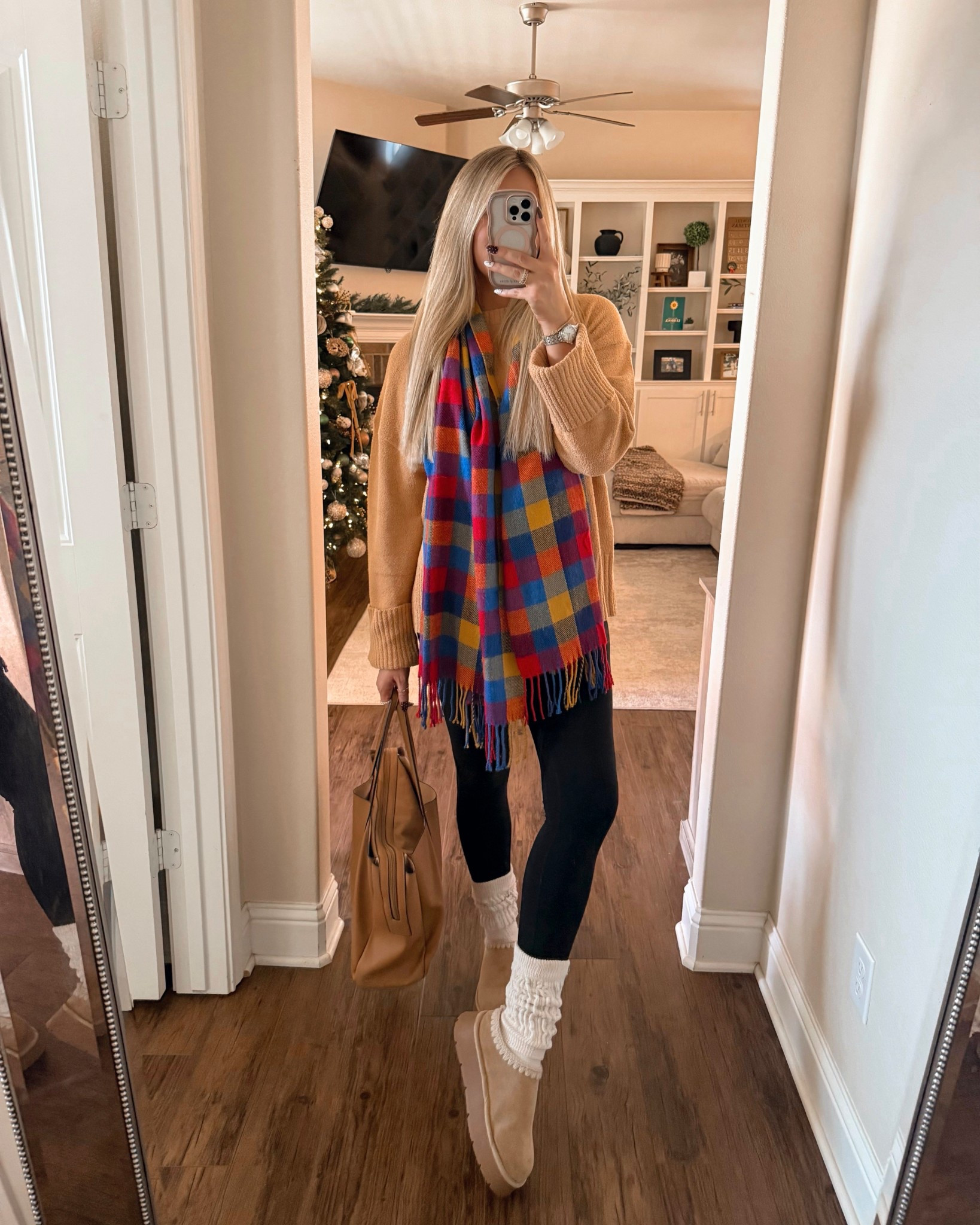 Easy way to style black leggings!
Amazon outfit


#LTKFindsUnder50 #LTKootd #LTKHoliday