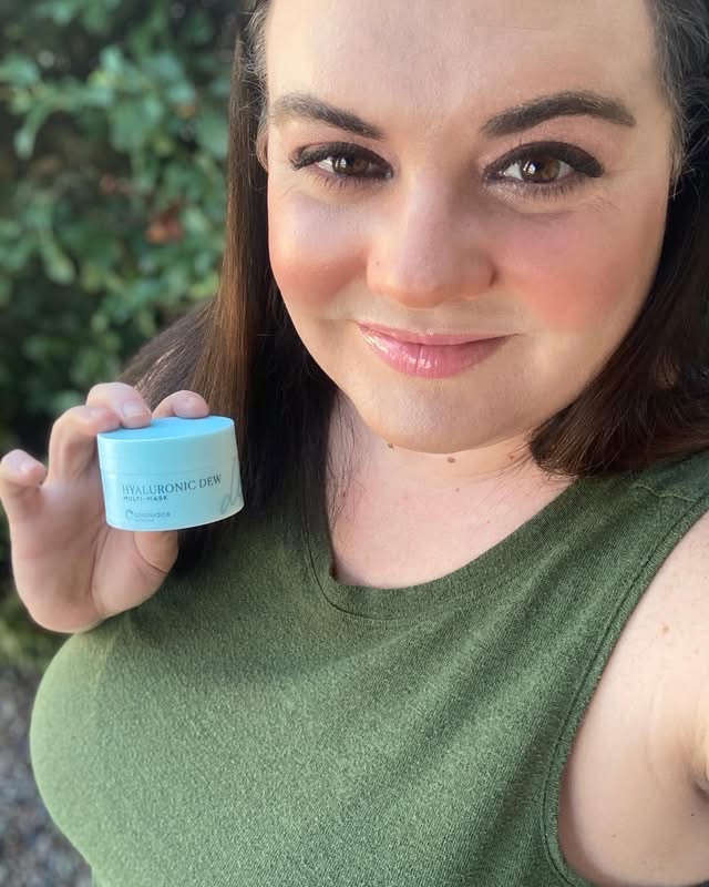 ☀️🌊 Lake days, sunshine rays, and skincare that keeps up with every summer adventure!

Packed my Cosmedica favorites for a little beach day glow ✨ From hydrating serums to the Hyaluronic Dew Mask, these are my go-to products for keeping my skin looking fresh, dewy, and hydrated after a day in the sun.

All my summer skincare must-haves are linked on my LTK! 💙🏖️

#SummerGlow #BeachDayEssentials #SkincareFavorites

#LTKBeauty #LTKselfcare #LTKSeasonal