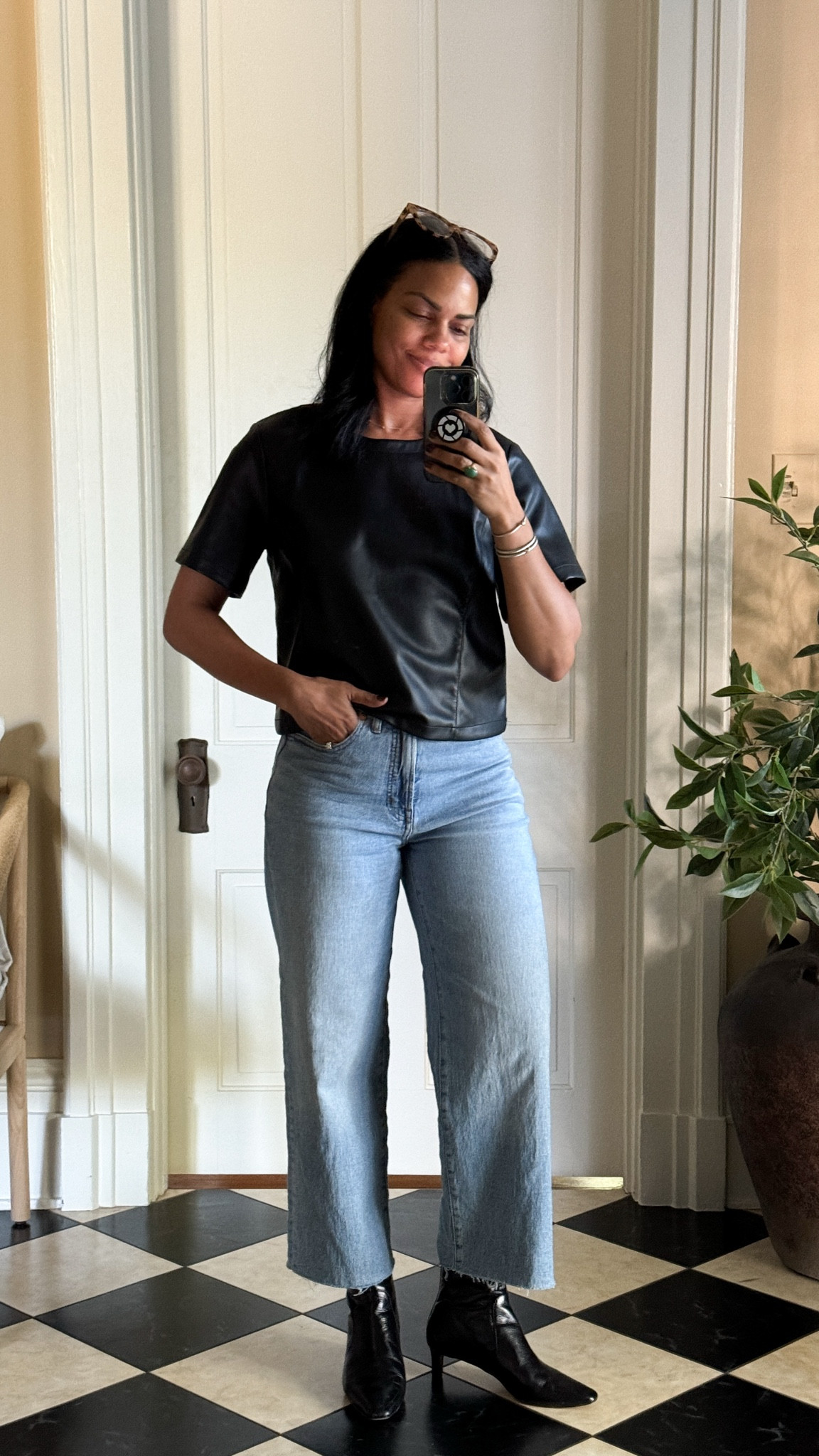 OOTD: Cropped wide leg jean w/ kitten heel boots. Boots are so versatile. Get 20% off sitewide at Madewell w/ code LTK20 during LTKxMadewell sale. 

#LTKStyleTip #LTKOver40 #LTKxMadewell