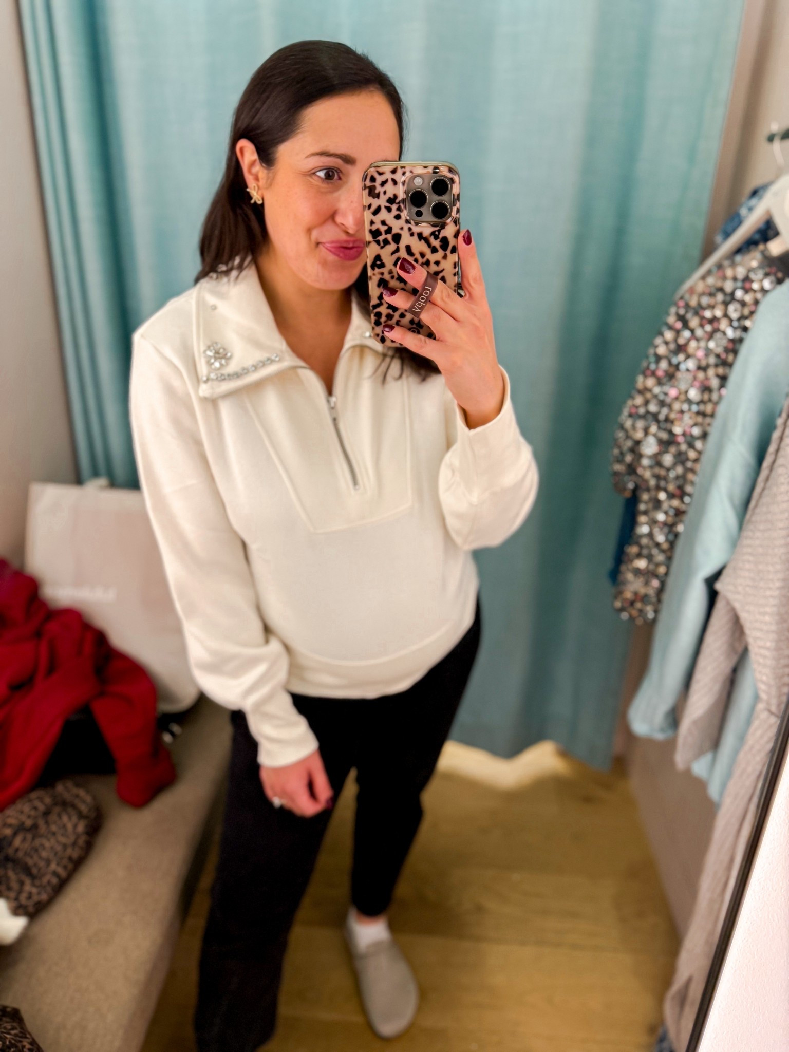 Loft try on
Holiday top

#LTKSaleAlert #LTKHoliday #LTKFindsUnder50