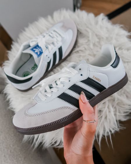 Adidas samba, adidas sambas, adidas originals, trainers, sneakers, grey trainers, current favourite sneakers 

#LTKeurope #LTKshoecrush