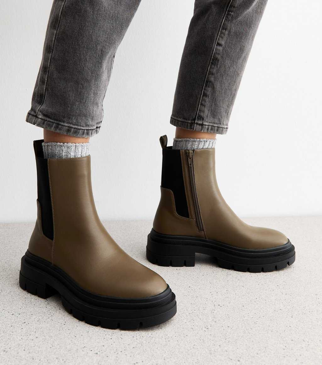 Wide Fit Khaki Leather-Look Chunky Chelsea Boots | New Look | New Look (UK)