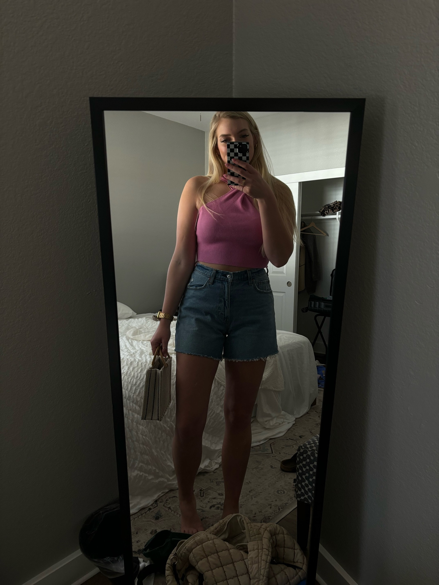 these new Abercrombie shorts. Such a good find I want more colors. 😍

wearing size 8 in curve love

#LTKstyletip #LTKmidsize #LTKfindsunder100
